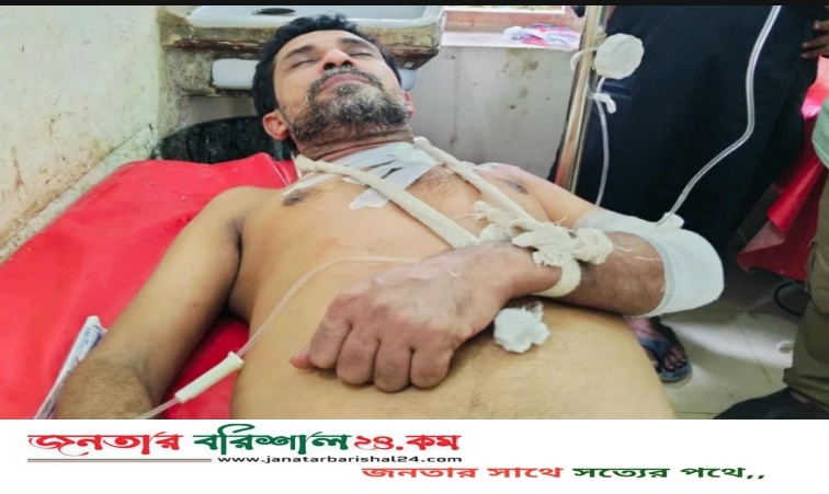 কলাপাড়ায় যুবদল কর্মীকে কুপিয়ে জখম, দুইজন গ্রেফতার
