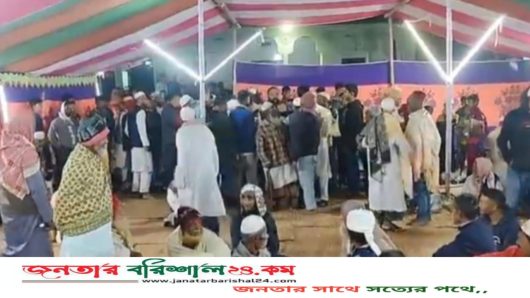 বরিশালে মাহফিলের মঞ্চে জামায়াতকে ভোট না দেয়ার আহ্বান বিএনপি নেতার : অতঃপর
