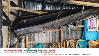 বরিশালে গভীর রাতে বিএনপির অফিসে আগুন