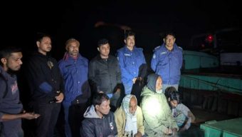 বরিশালে অবৈধ বালু উত্তোলনের দায়ে ৪ জনকে জরিমানা, ড্রেজার-নৌযান জব্দ