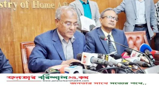 নিরাপত্তা ঝুঁকিতে থাকা ২০ জনকে গানম্যান দেওয়া হয়েছে : স্বরাষ্ট্র উপদেষ্টা