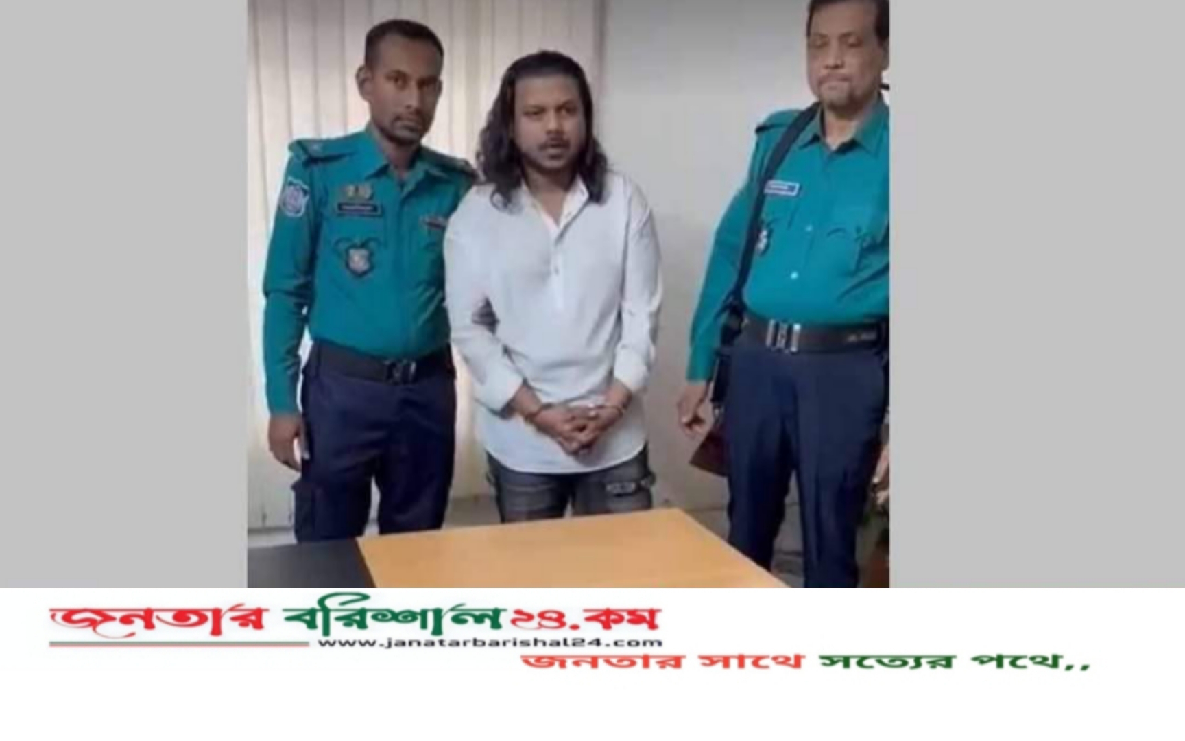 হাদি হত্যা: অভিযুক্ত আলমগীরের ঘনিষ্ঠ সহযোগী অস্ত্রসহ গ্রেফতার