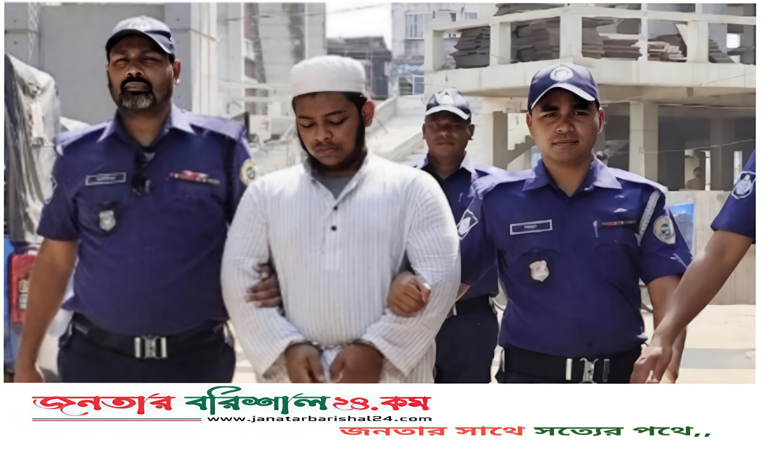 চরফ্যাশনের মসজিদে মুখ-হাত বেঁ*ধে শিশুকে ব*লা*ৎকা*র, যুবক গ্রেপ্তার