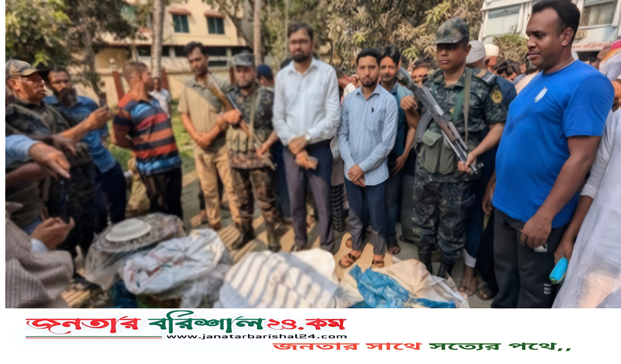 বরিশালে ৭ ড্রাম চাপিলা মাছ জব্দ, ৩ ইজিবাইক চালককে জরিমানা