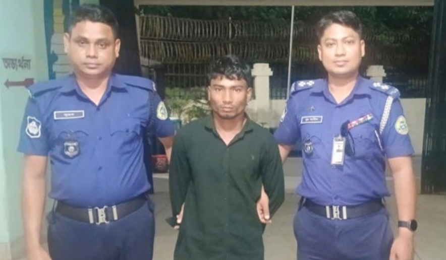 ঢাকা থেকে বরিশালের হত্যা মামলার প্রধান আসামি গ্রেপ্তার