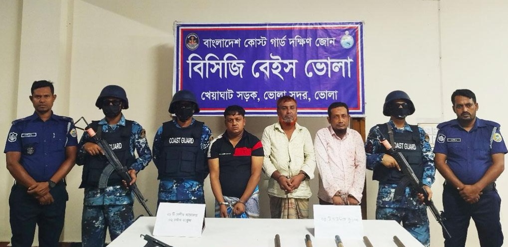 ভোলায় যৌথ বাহিনীর অভিযানে অস্ত্রসহ ৩ আ.লীগ নেতা আটক
