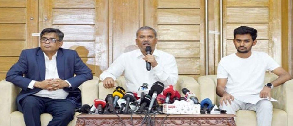 গ্রেপ্তারের ১২ ঘণ্টার মধ্যে পরিবারকে জানাতে হবে : আইন উপদেষ্টা