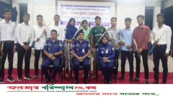 ঝালকাঠিতে ঘুষ-তদবির ছাড়াই ১২০ টাকায় পুলিশে চাকরি পেল ৯ তরুণ-তরুণী
