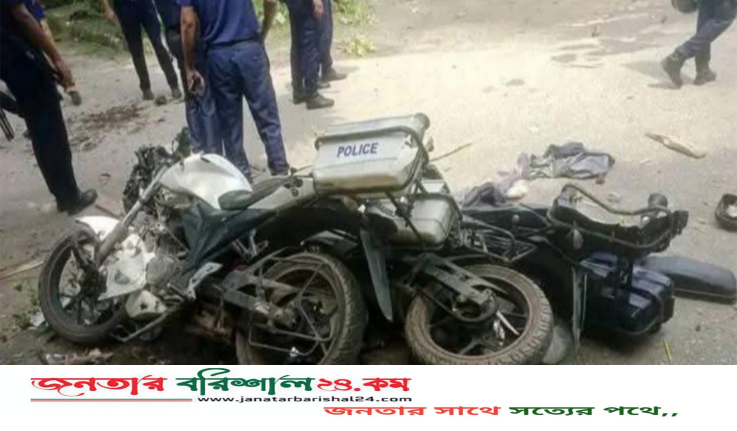 তাণ্ডবের পর ভাঙ্গা এখন শান্ত, তবে দুই মহাসড়কে অবরোধ চলছে