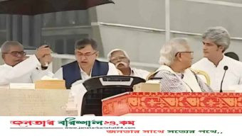 বৃষ্টিতে ছাতা মাথায় সনদে সই করলাম, তারা বিশ্বাসঘাতকতা করল: ফখরুল