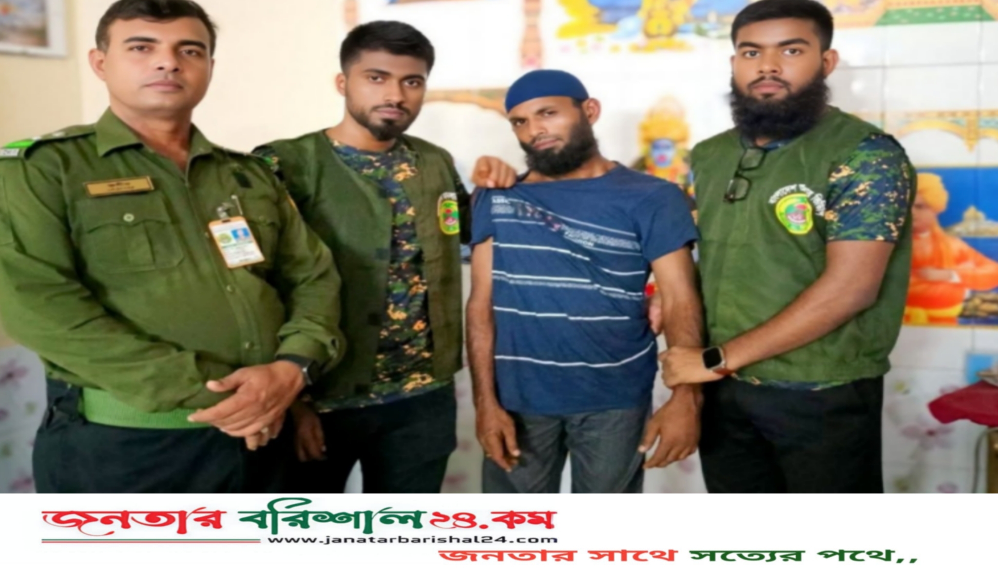 বরিশাল নগরীতে পূজা মণ্ডপে শিশুর গলার স্বর্ণের চেইন ছিনতাইকালে আটক, ১