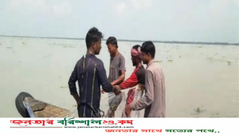 পটুয়াখালীতে মা ইলিশ রক্ষা অভিযানে কর্মকর্তাদের ওপর জেলেদের হামলা, আহত ৩