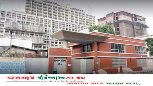 ঢাকার সচিবালয়ে আগুন