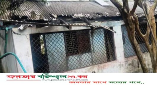 কুয়াকাটায় কোম্পানির অফিসে অগ্নিসংযোগ করে জমি দখলের পায়তারা, থানায় অভিযোগ