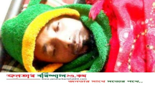 পটুয়াখালীতে খেলা নিয়ে বিরোধে যুবককে মারধর, ব্যবসাপ্রতিষ্ঠান ভাঙচুর