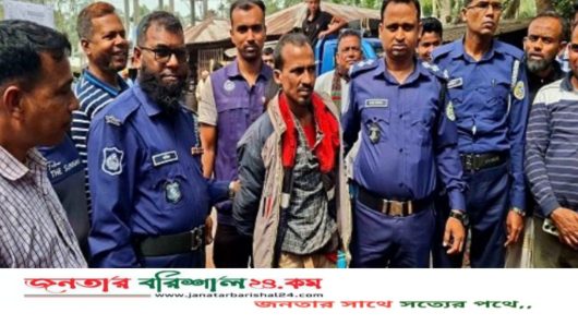বরিশালে বিপুল পরিমাণ ইয়াবাসহ মাদক ব্যবসায়ীকে পুলিশে দিল জনতা