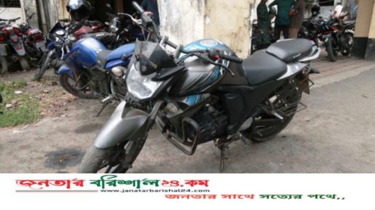 বরিশালে চুরির দুদিনের মাথায় পরিত্যক্ত অবস্থায় মোটরসাইকেল উদ্ধার