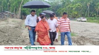 বরিশালের চরকাউয়ায় স্বনির্ভর খাল পরিদর্শনে সিটি প্রশাসক
