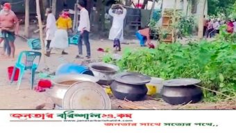 মাংস না খেয়ে জমাচ্ছিলেন টেবিলের নিচে, বিয়েবাড়িতে সংঘর্ষে আহত ৮