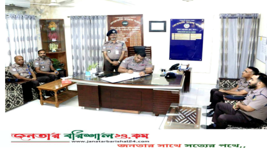 বিএমপি’র কোতোয়ালি মডেল থানা আ/ক/স্মি/ক পরিদর্শন করলেন পুলিশ কমিশনার মোঃ আশিক সাঈদ