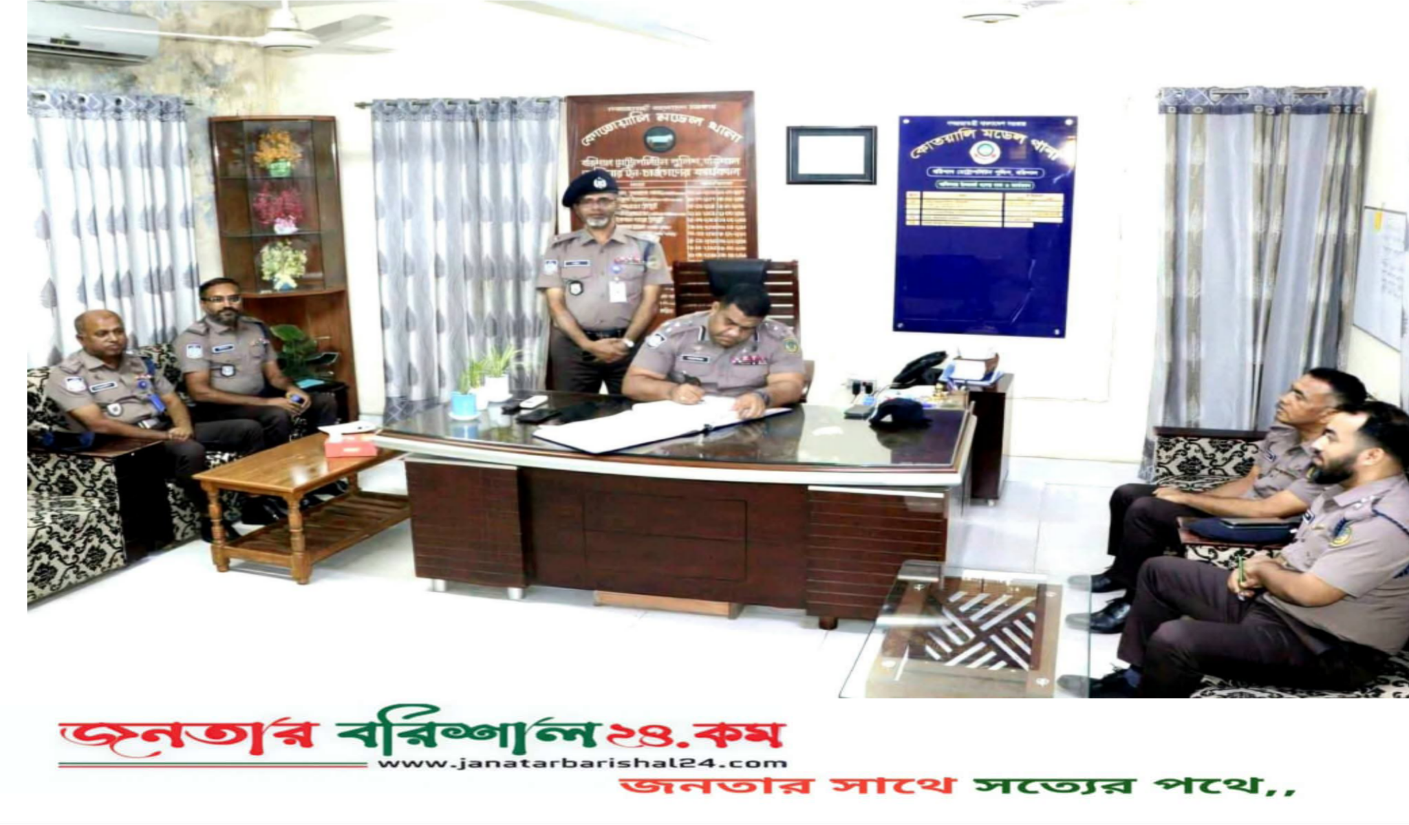 বিএমপি’র কোতোয়ালি মডেল থানা আ/ক/স্মি/ক পরিদর্শন করলেন পুলিশ কমিশনার মোঃ আশিক সাঈদ