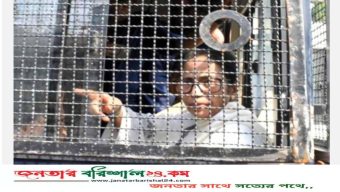 দিল্লি থেকে মমতা বন্দ্যোপাধ্যায় আটক