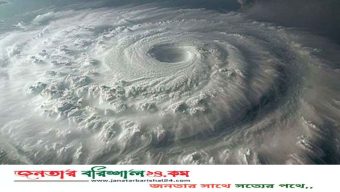 ক্রমেই অতি শক্তিশালী রূপ নিচ্ছে ঘূর্ণিঝড় ‘অর্ণব’, বাড়ছে বাতাসের সর্বোচ্চ গতিবেগ